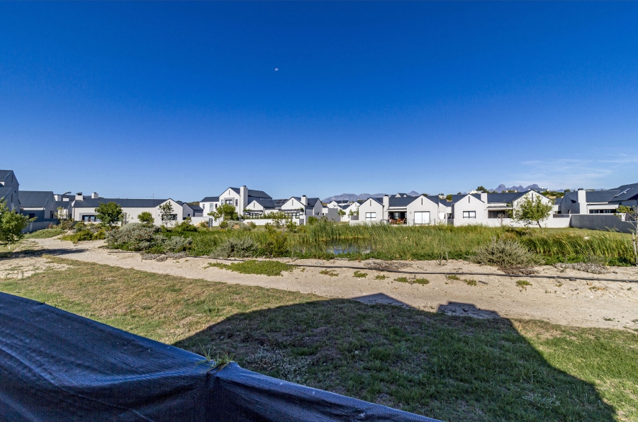 2 Bedroom Property for Sale in Aan de Wijnlanden Western Cape